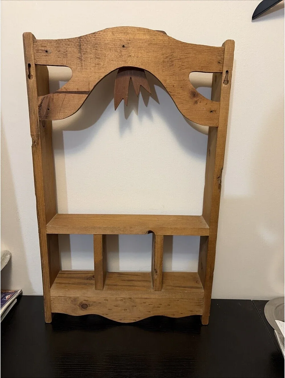 Wooden Wall Shelf Knick Knack Bow Accent 16”x26” Country Cottage 3 Pegs 80s 90s
